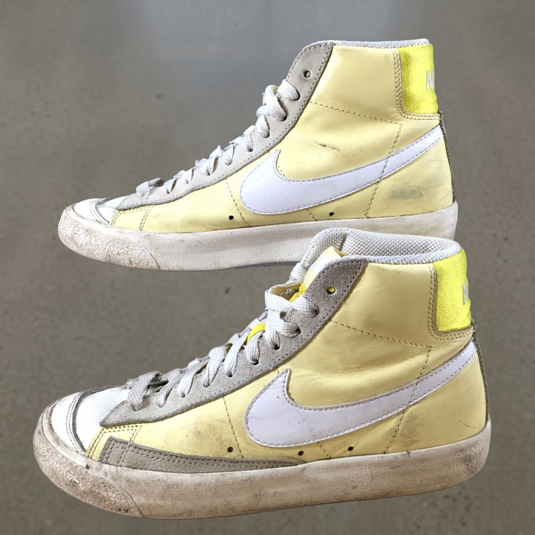 Nike Nike Sneaker Womens 8 Yellow Blazer Mid 77 Athletic Lace Up Casual Leather Size M / US 6-8 / IT 42-44 - 1 Thumbnail