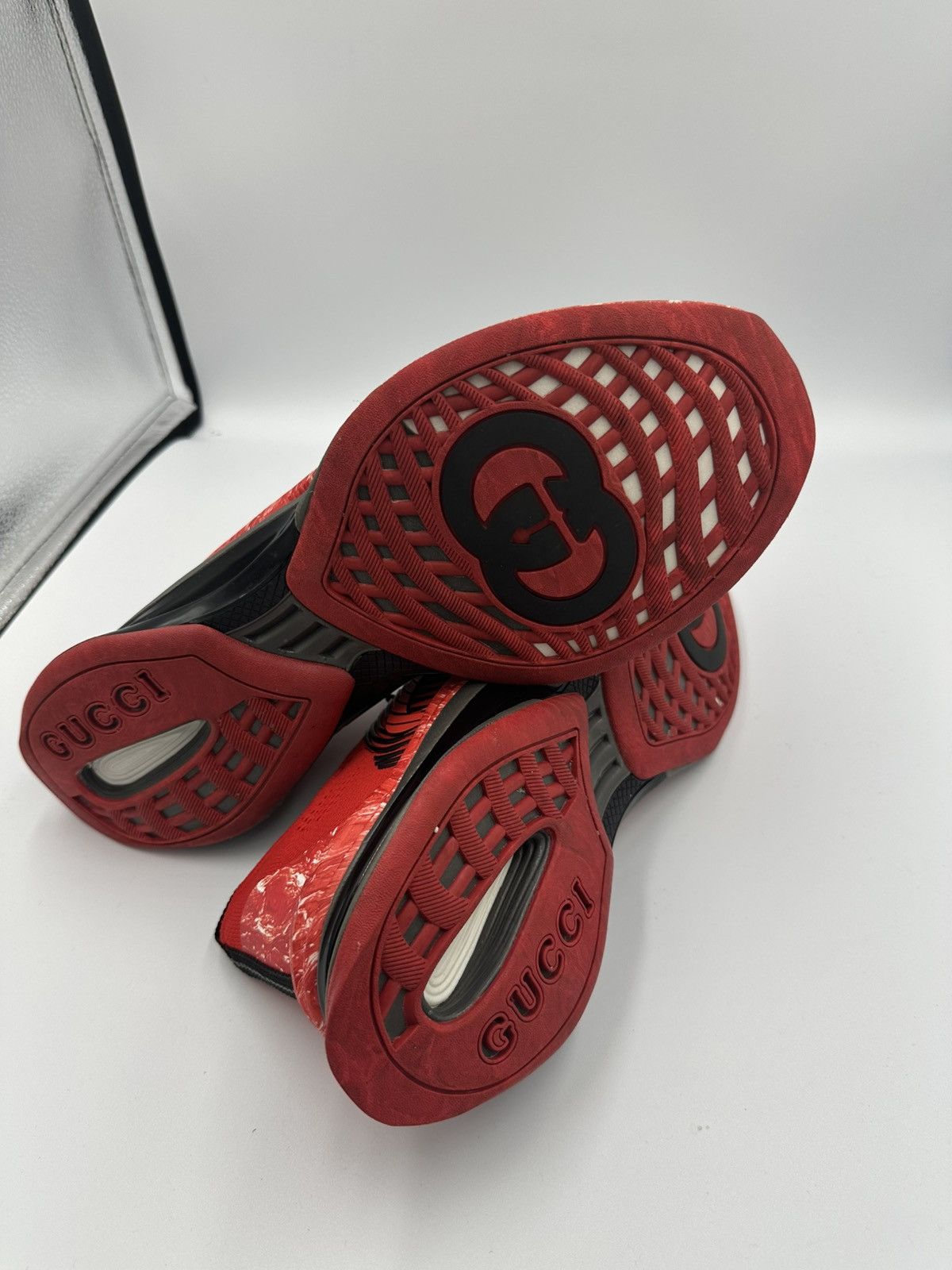 Gucci Gucci Run Sneaker Red brand new Size US 13 / EU 46 - 7 Thumbnail