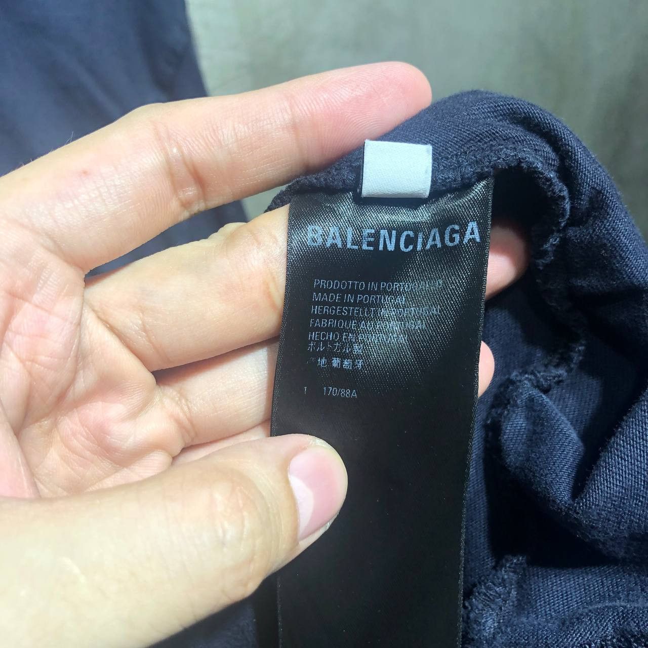 Balenciaga Balenciaga FBI Cracked tee Size US M / EU 48-50 / 2 - 10 Thumbnail