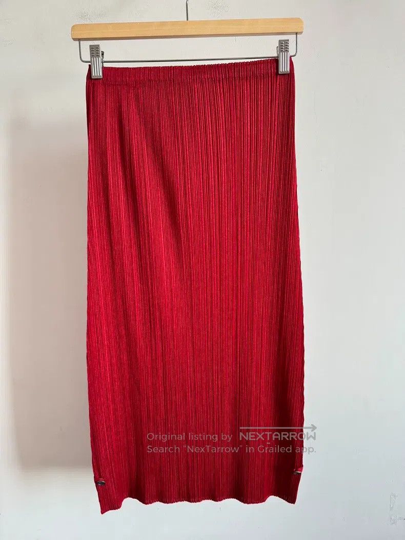 Issey Miyake Issey Miyake size:1 Red Midi Skirt Size 22" - 2 Thumbnail