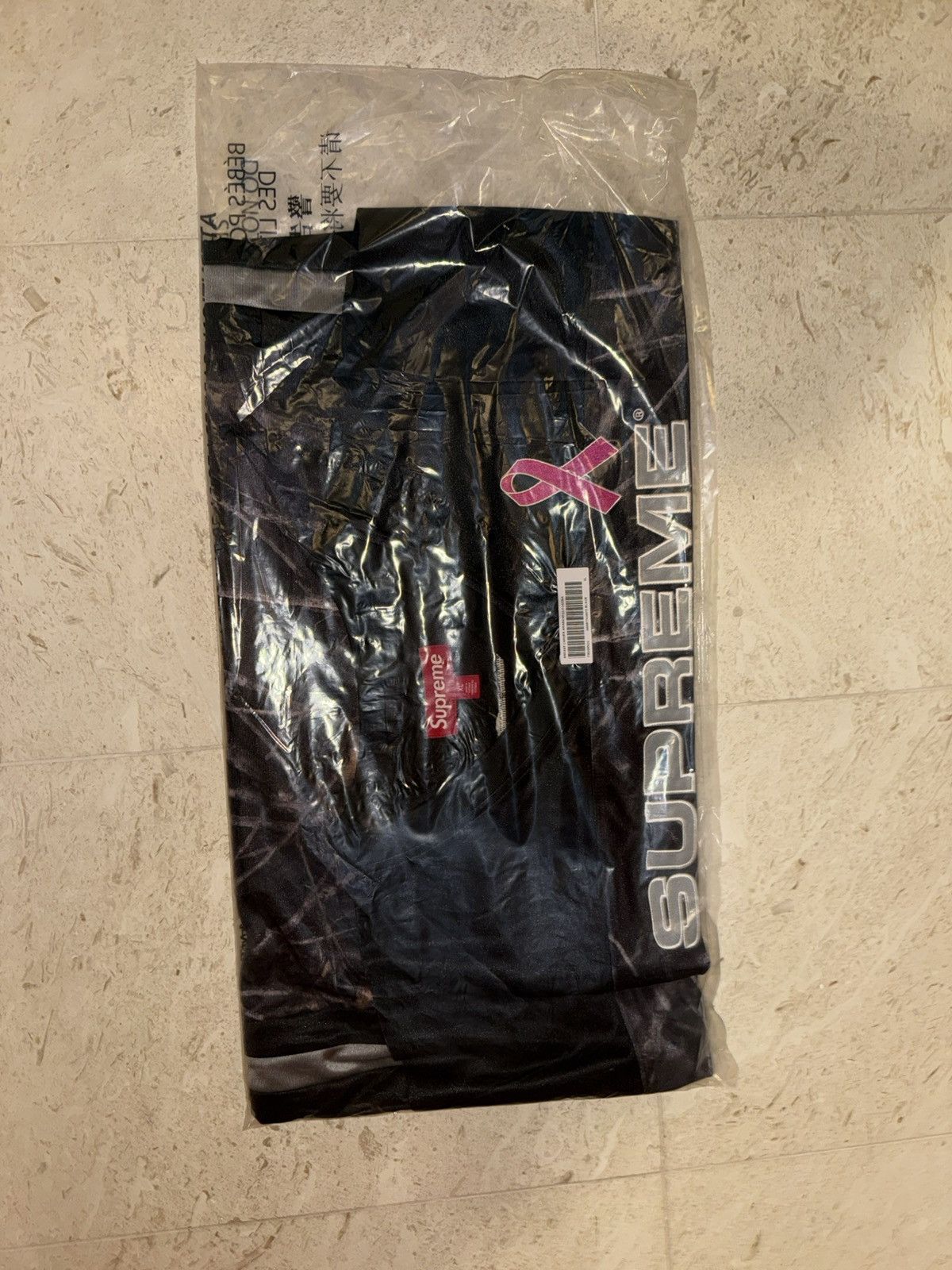 Supreme Supreme Breast Cancer Awareness Football Jersey Size US XL / EU 56 / 4 - 4 Thumbnail