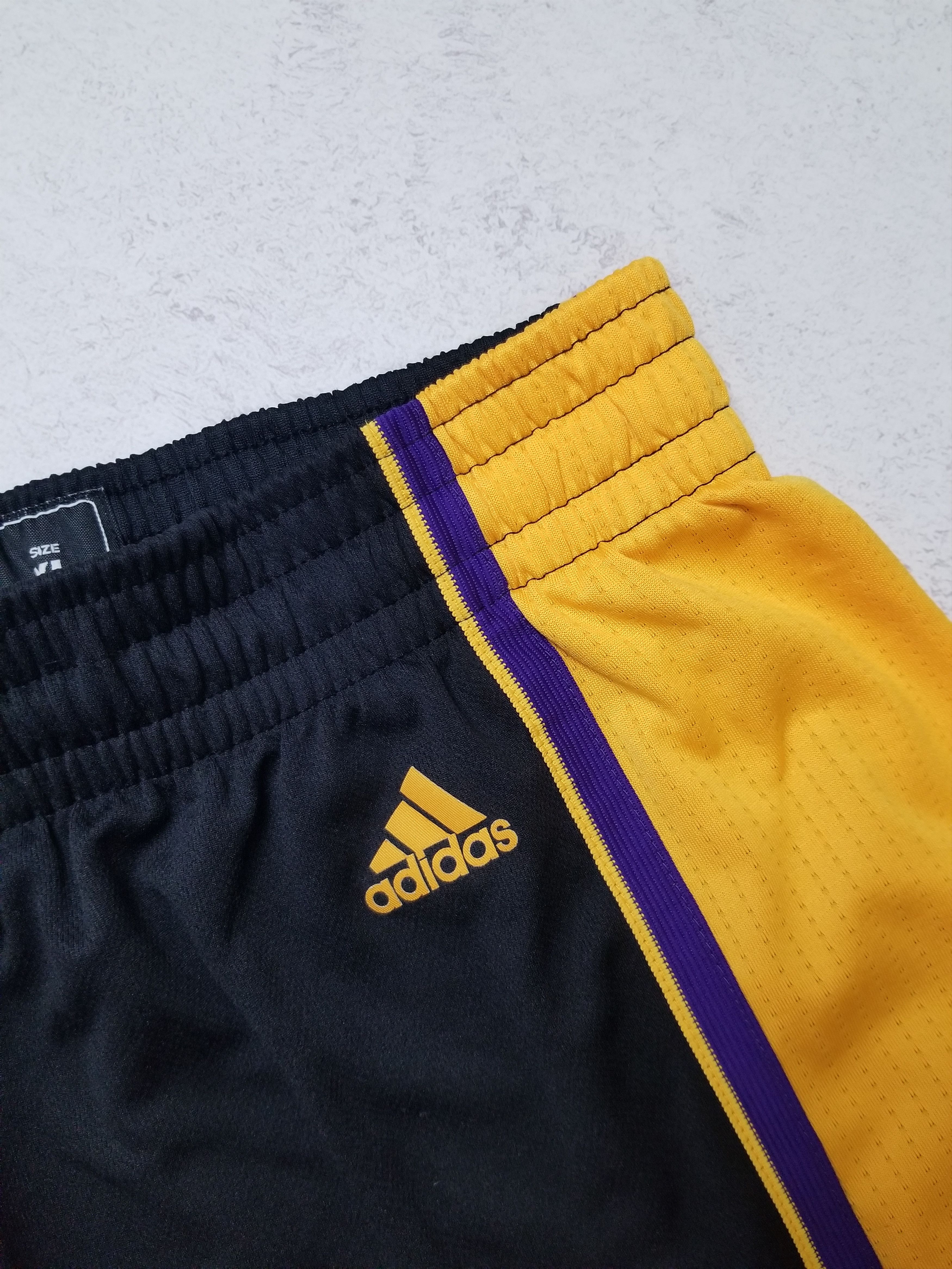 Adidas Hollywood Nights Los Angeles Lakers Black Shorts Size XL Size US 36 / EU 52 - 9 Thumbnail