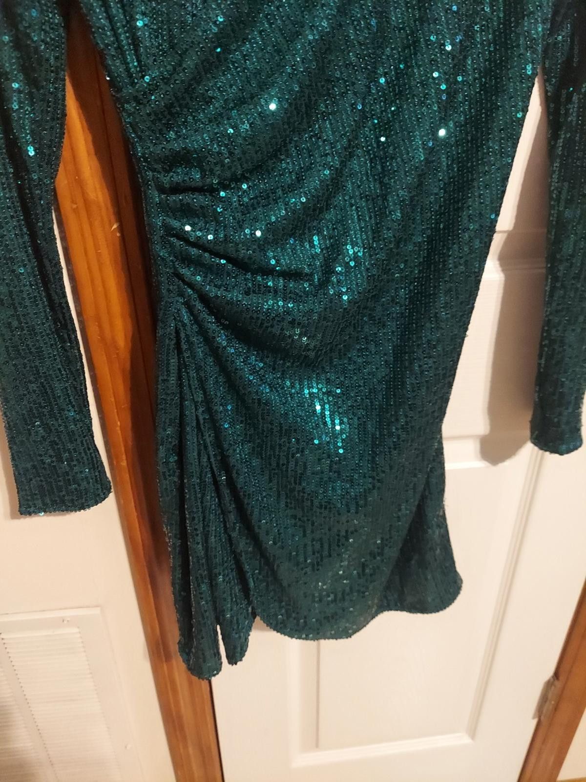 The Unbranded Brand Women's Green Surplice-Neck Long-Sleeve Sequin Dress Size S / US 4 / IT 40 - 3 Thumbnail