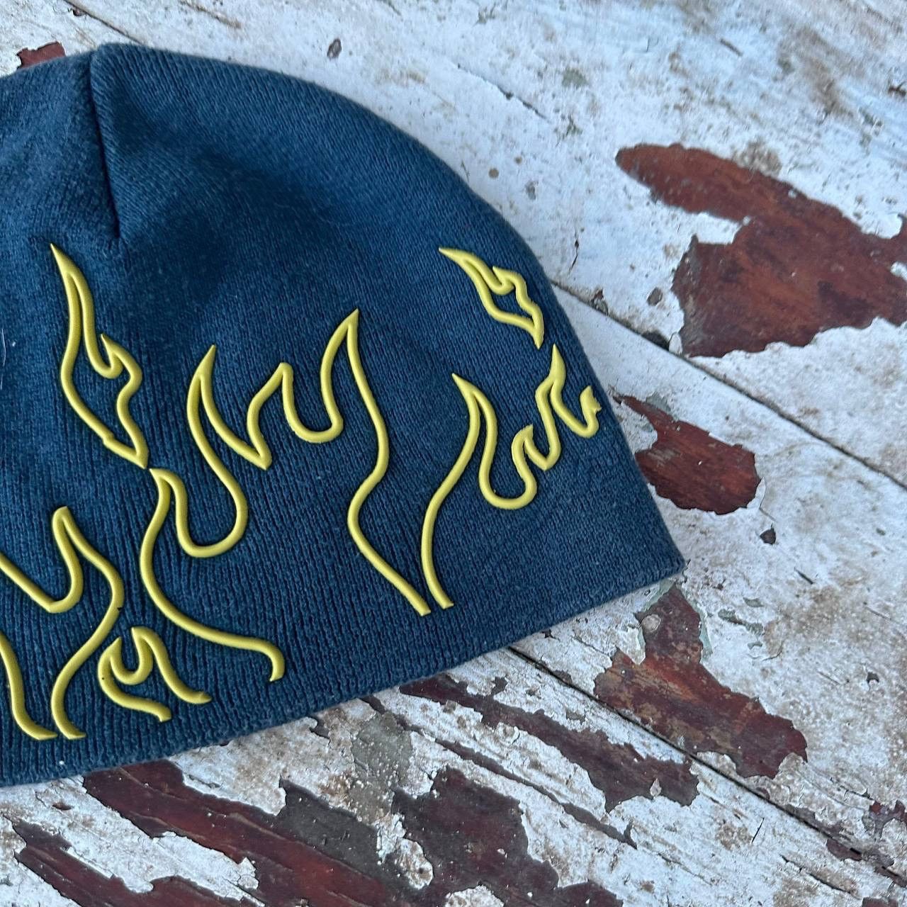 Tribal Streetwear Vintage Man’s Flame 🔥 Hat Cap Beanie Y2K 00s Trend Hype Size ONE SIZE - 5 Thumbnail