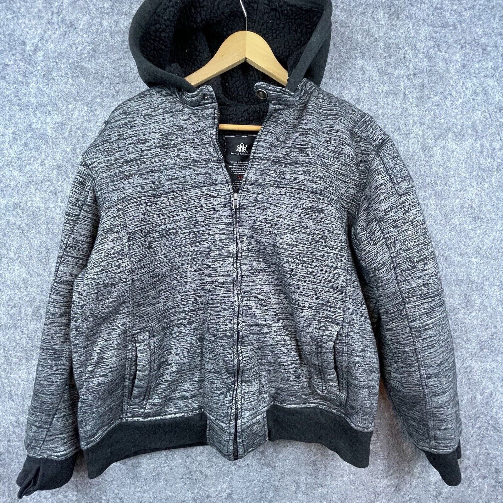 Rock & Republic Rock & Republic Hoodie Mens Extra Large Grey Sherpa Lined Size US XL / EU 56 / 4 - 1 Thumbnail