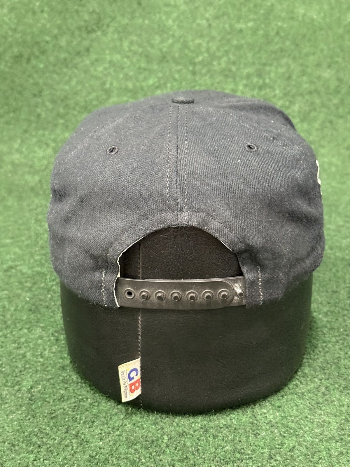 New Era Vintage St Louis Cardinals Mark McGwire Home Run 62 Hat Size ONE SIZE - 4 Thumbnail