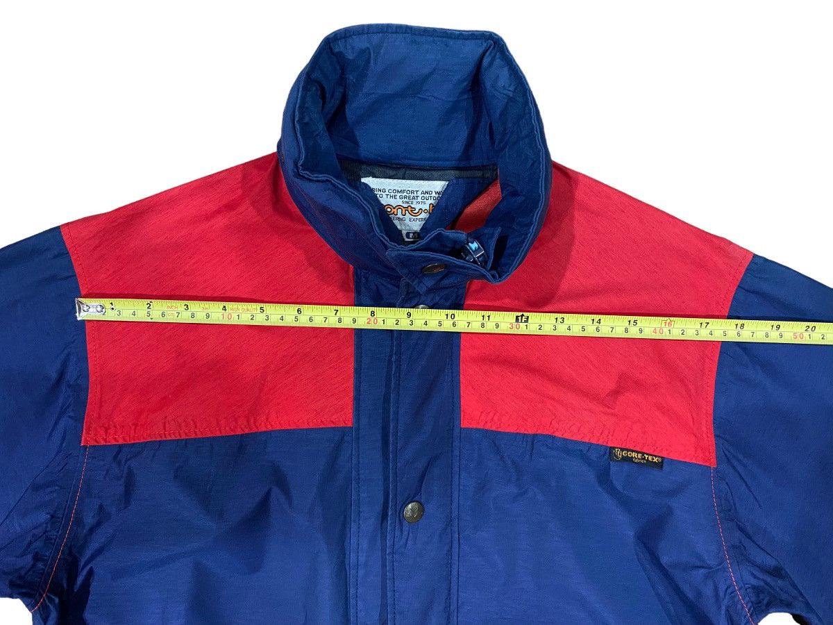 Montbell Vintage MONT-BELL Gore-tex Hoodie Waterproof Jacket (M) Size US M / EU 48-50 / 2 - 22 Thumbnail