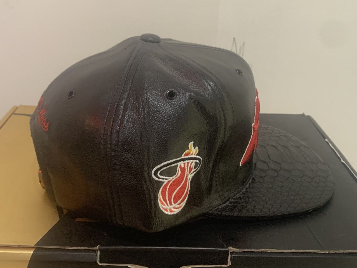 Just Don × Mitchell & Ness Just Don miami heat hat Size ONE SIZE - 4 Thumbnail