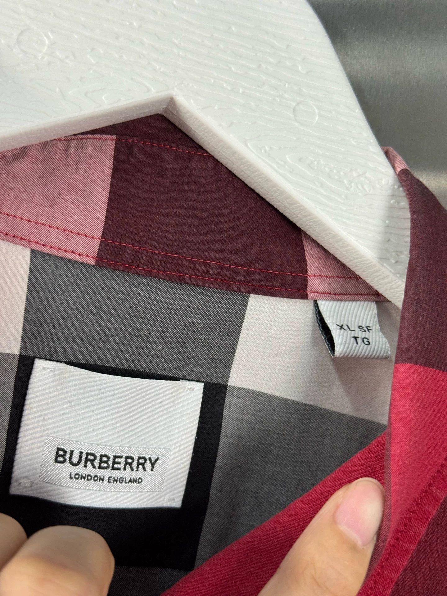 Burberry Burberry Men's XL Check Shirt Size US XL / EU 56 / 4 - 6 Thumbnail
