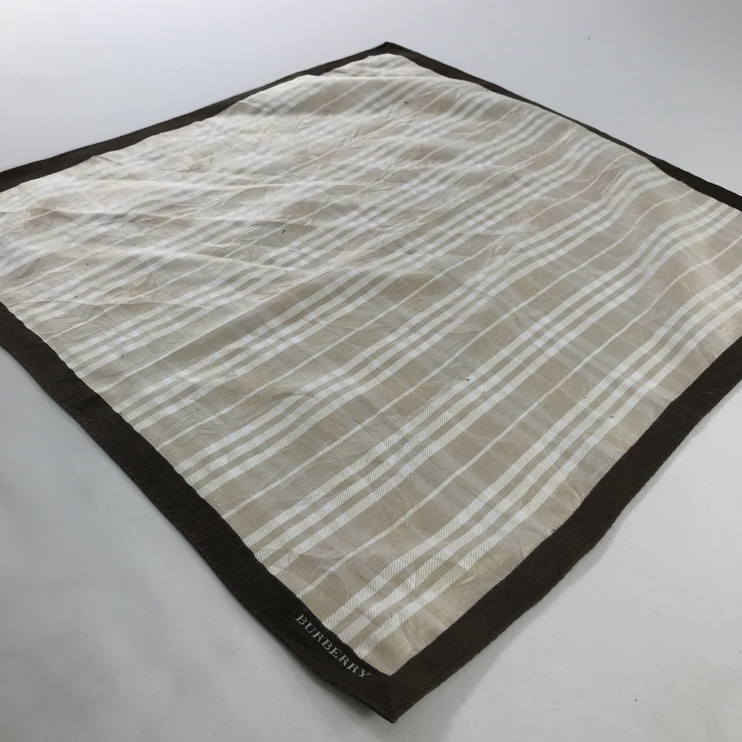 Burberry × Vintage Burberry Bandana / Handkerchief / Neckerchief - S1123 Size ONE SIZE - 2 Thumbnail