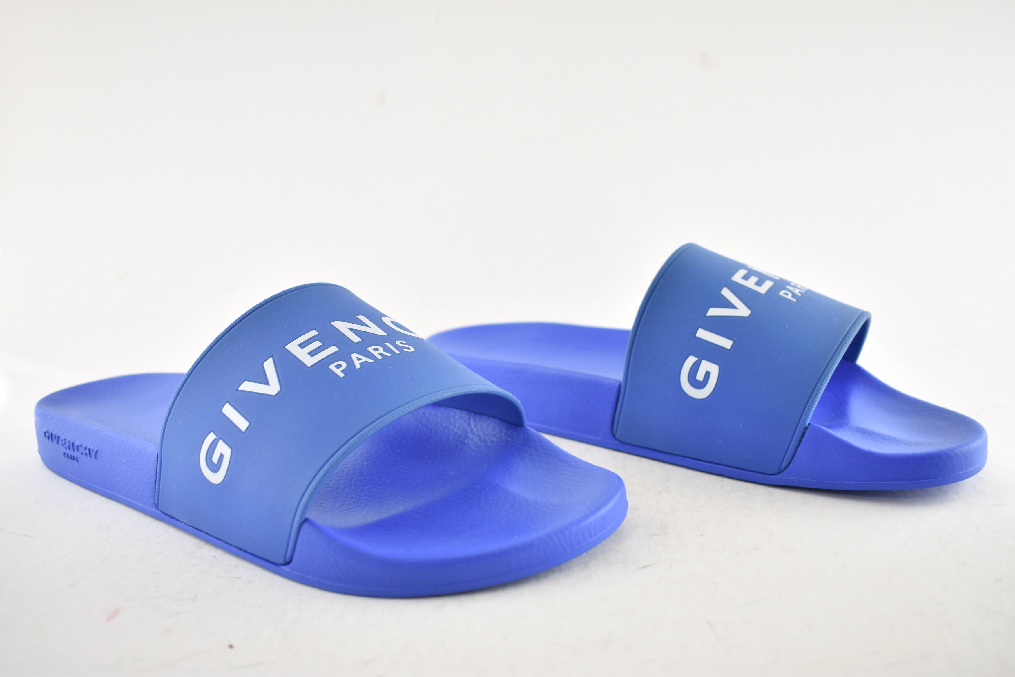 Givenchy Paris White Logo Rubber Pool Slide Sandal Flip Flop 44 11 Size US 11 / EU 44 - 3 Thumbnail