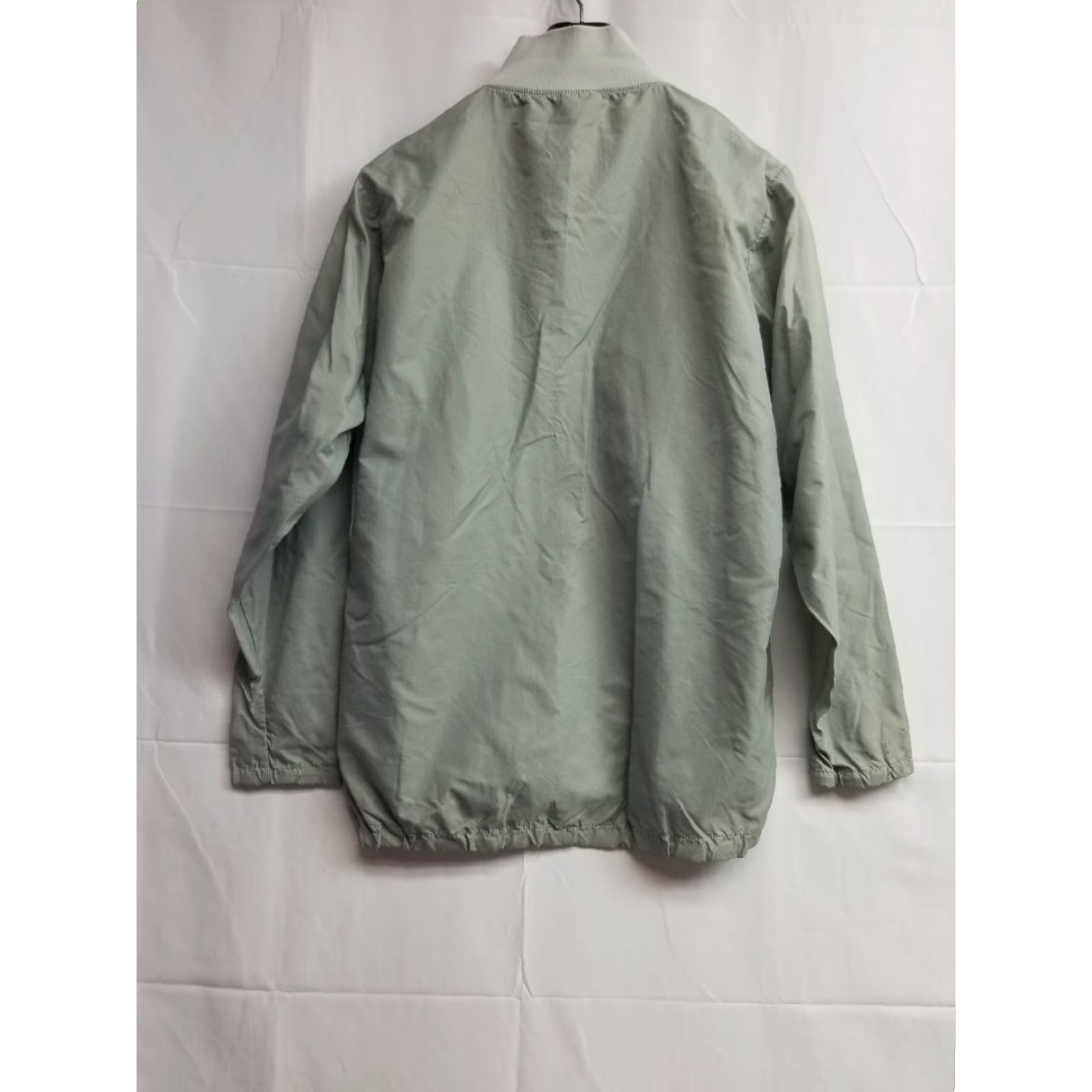 Vintage VINTAGE Betlin Windbreaker Nylon Made in USA Mens Size Large Gray Zip Up Jacket Men L Gray Windbreaker USA Logo All Seasons Size US L / EU 52-54 / 3 - 2 Thumbnail