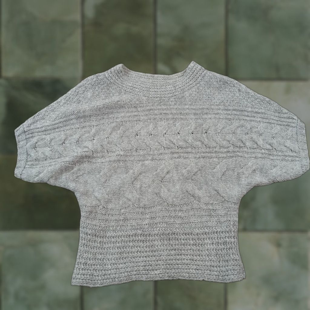 Vintage Fredericks of Hollywood Women's Gray Short Sleeve Sweater Large Acrylic Wool Blend Lightweight Pullover Size L / US 10 / IT 46 - 1 Thumbnail