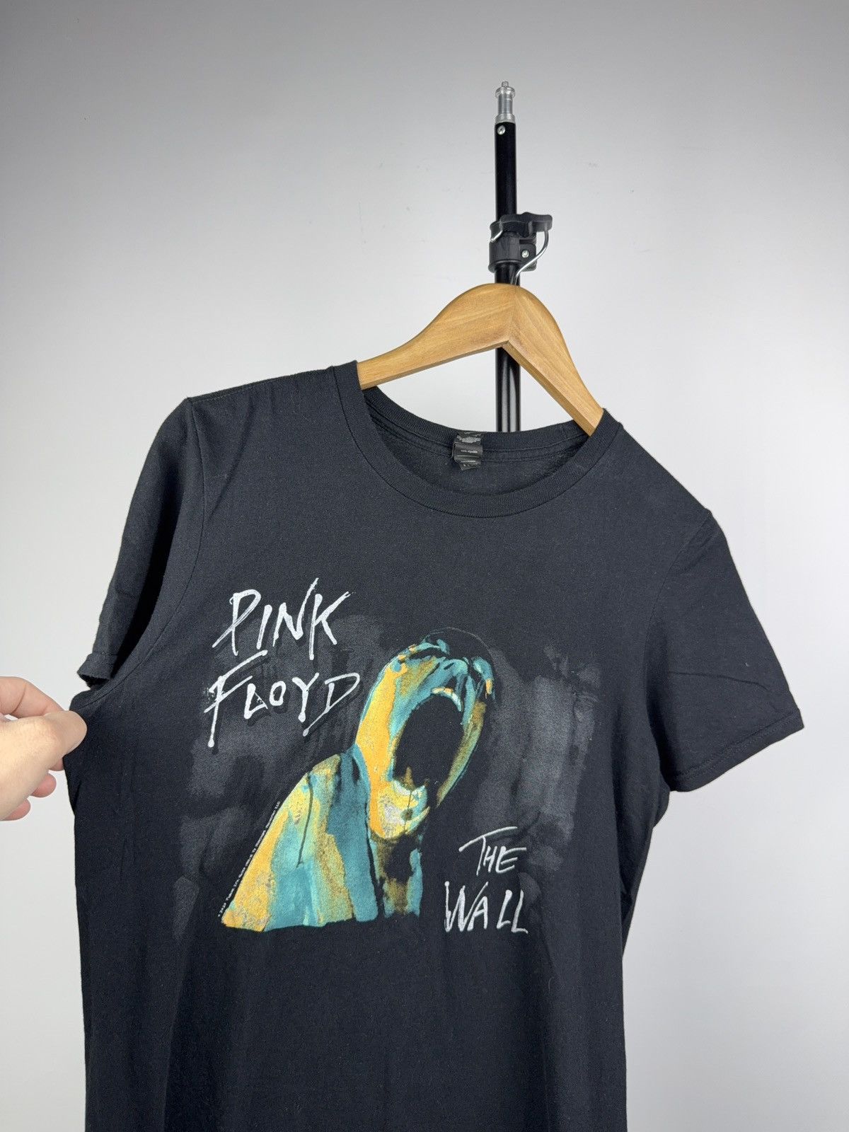 Pink Floyd 2020 Pink Floyd “The Wall” Screaming Face Vintage Band Tee Size US S / EU 44-46 / 1 - 6 Thumbnail