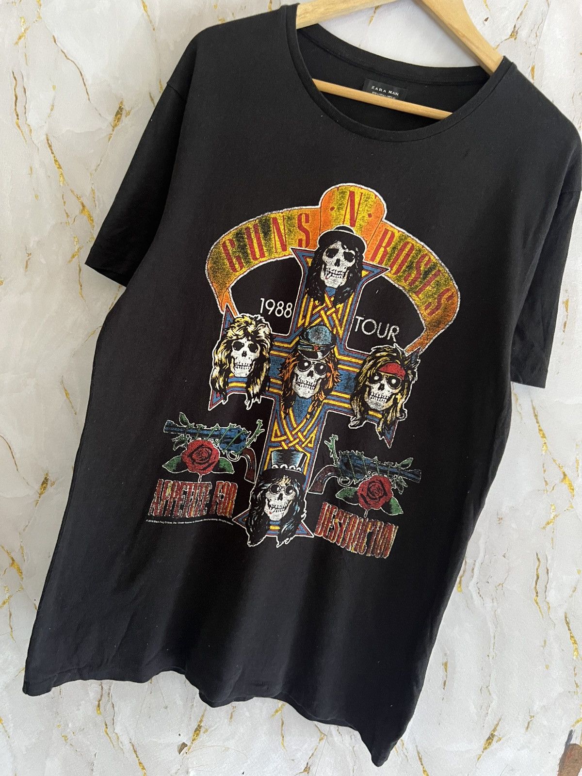 Zara GUN N ROSE LOGO 1998 TOUR TSHIRT Size US L / EU 52-54 / 3 - 5 Thumbnail