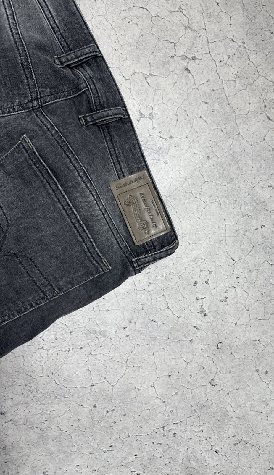 Diesel Diesel Industry Baggy Denim Jeans 32x30 Size US 32 / EU 48 - 11 Thumbnail