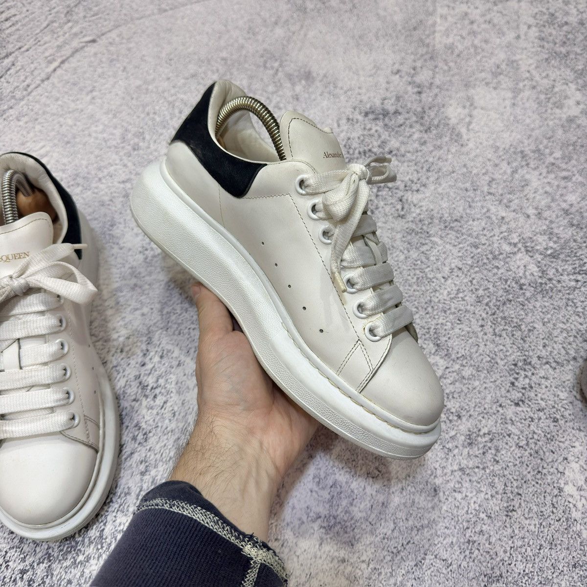 Alexander McQueen Alexander McQueen Womens White Sneakers US9.5 UK6 EU39.5 Size US 9.5 / IT 39.5 - 6 Thumbnail