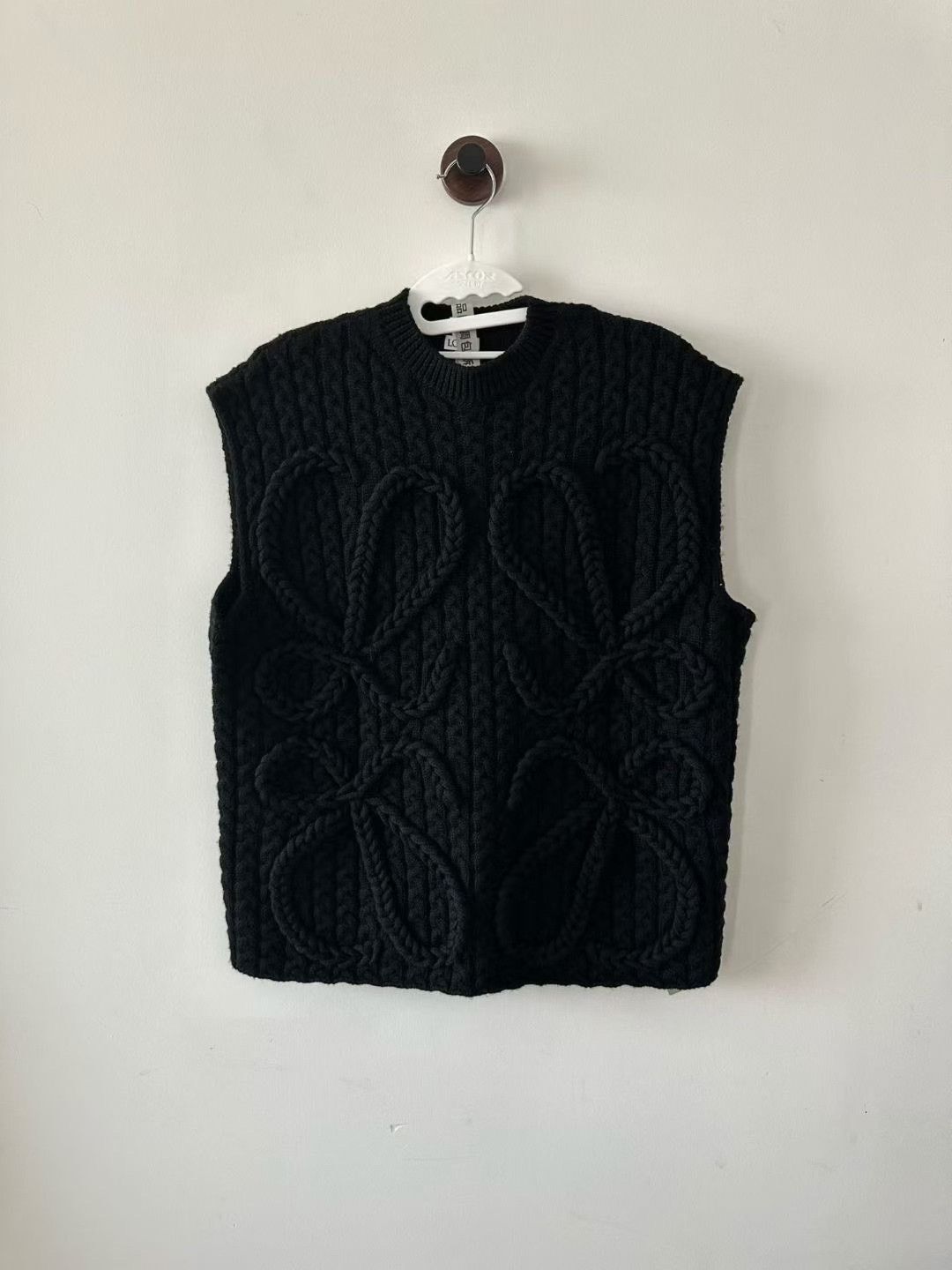 Loewe Loewe Black Cable-Knit Large Logo Wool Vest Size XS / US 0-2 / IT 36-38 - 1 Thumbnail