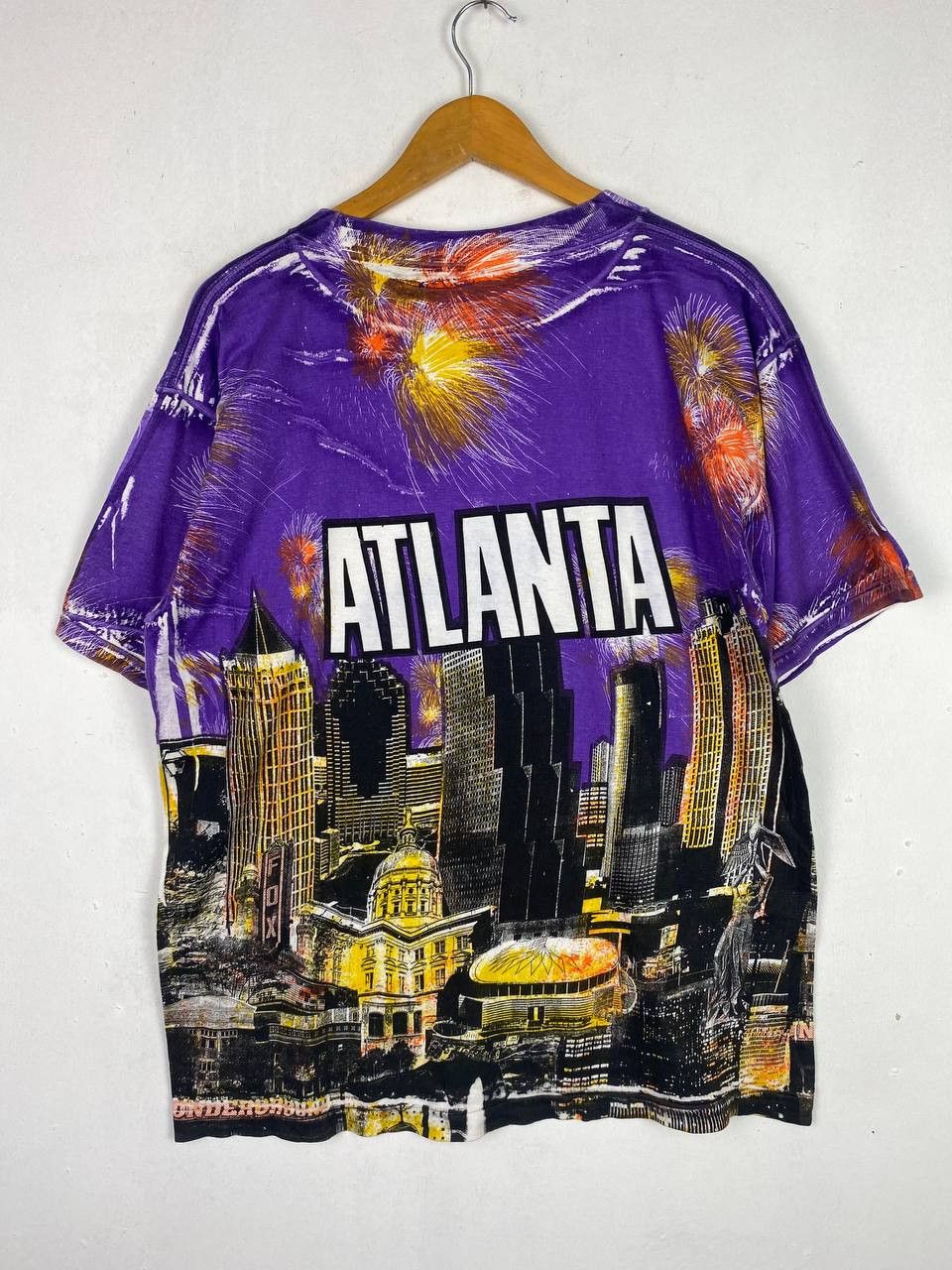 Vintage vintage atlanta all over print tee nice design Size US L / EU 52-54 / 3 - 7 Thumbnail