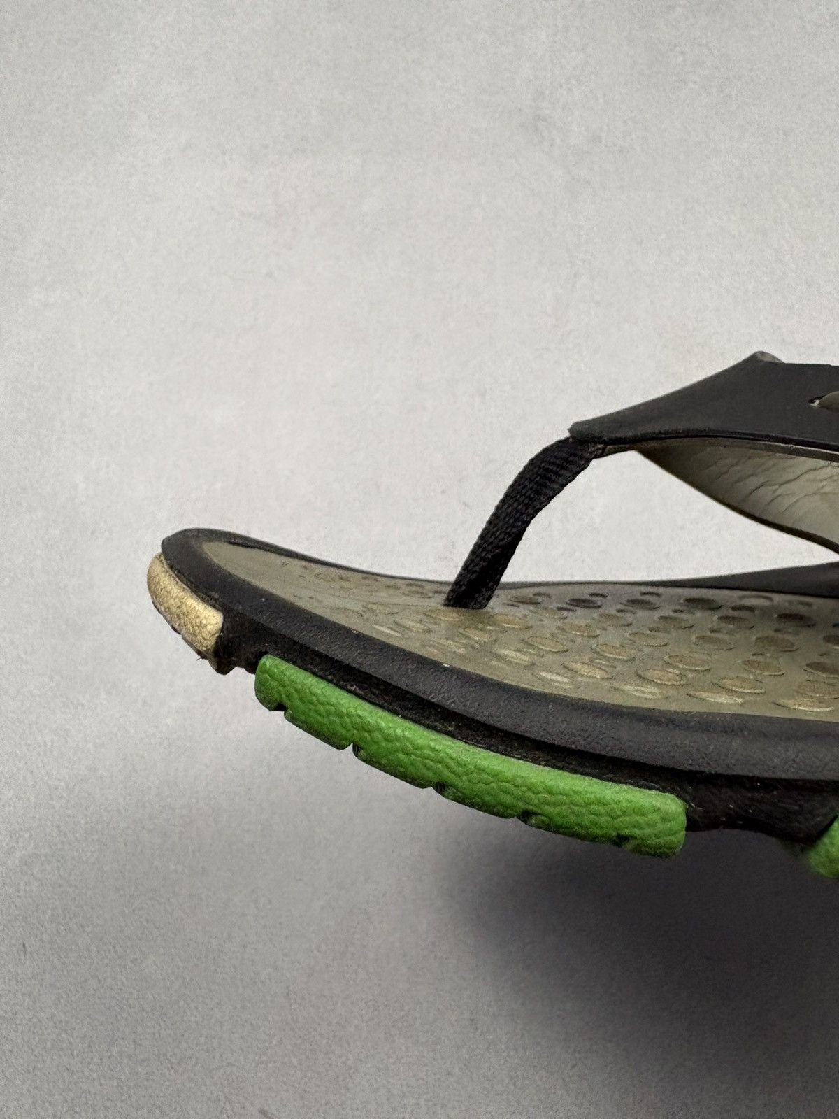 Oakley Oakley Red Code Flip Flops US 11 Black Sport Beach Thong Size US 11 / EU 44 - 6 Thumbnail
