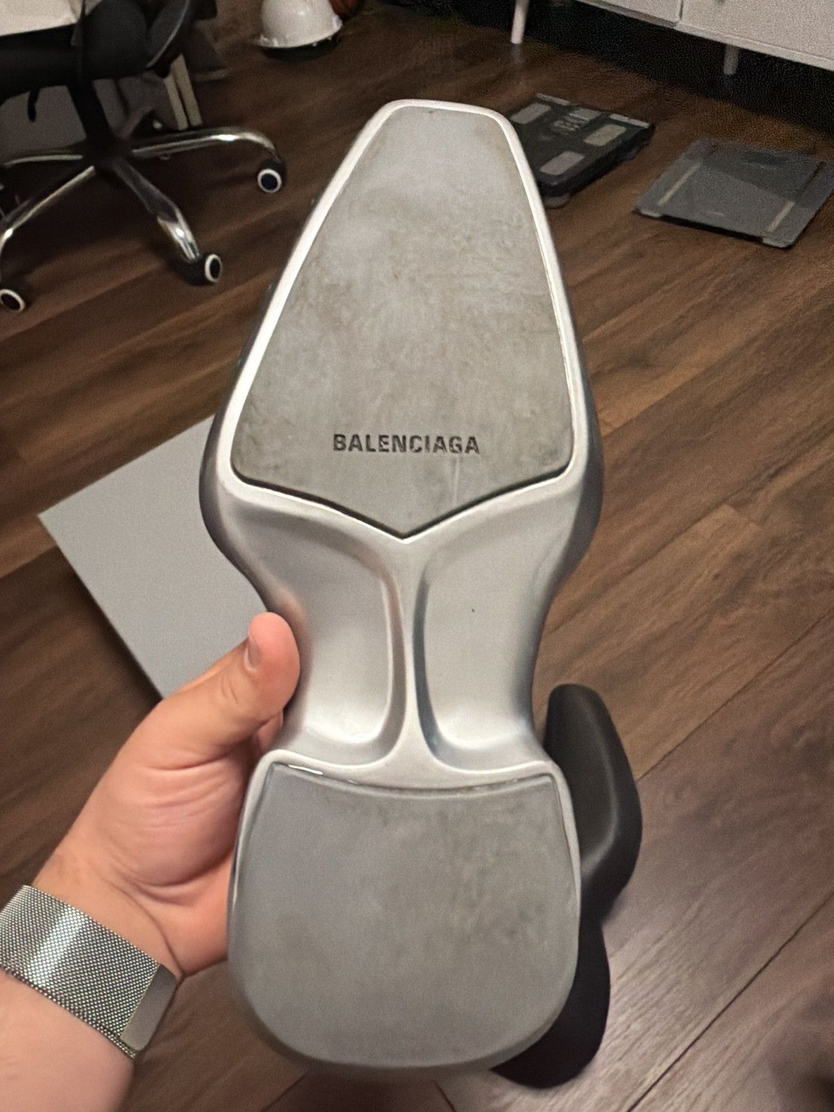 Balenciaga Balenciaga space shoe Silver Size US 11 / EU 44 - 10 Thumbnail