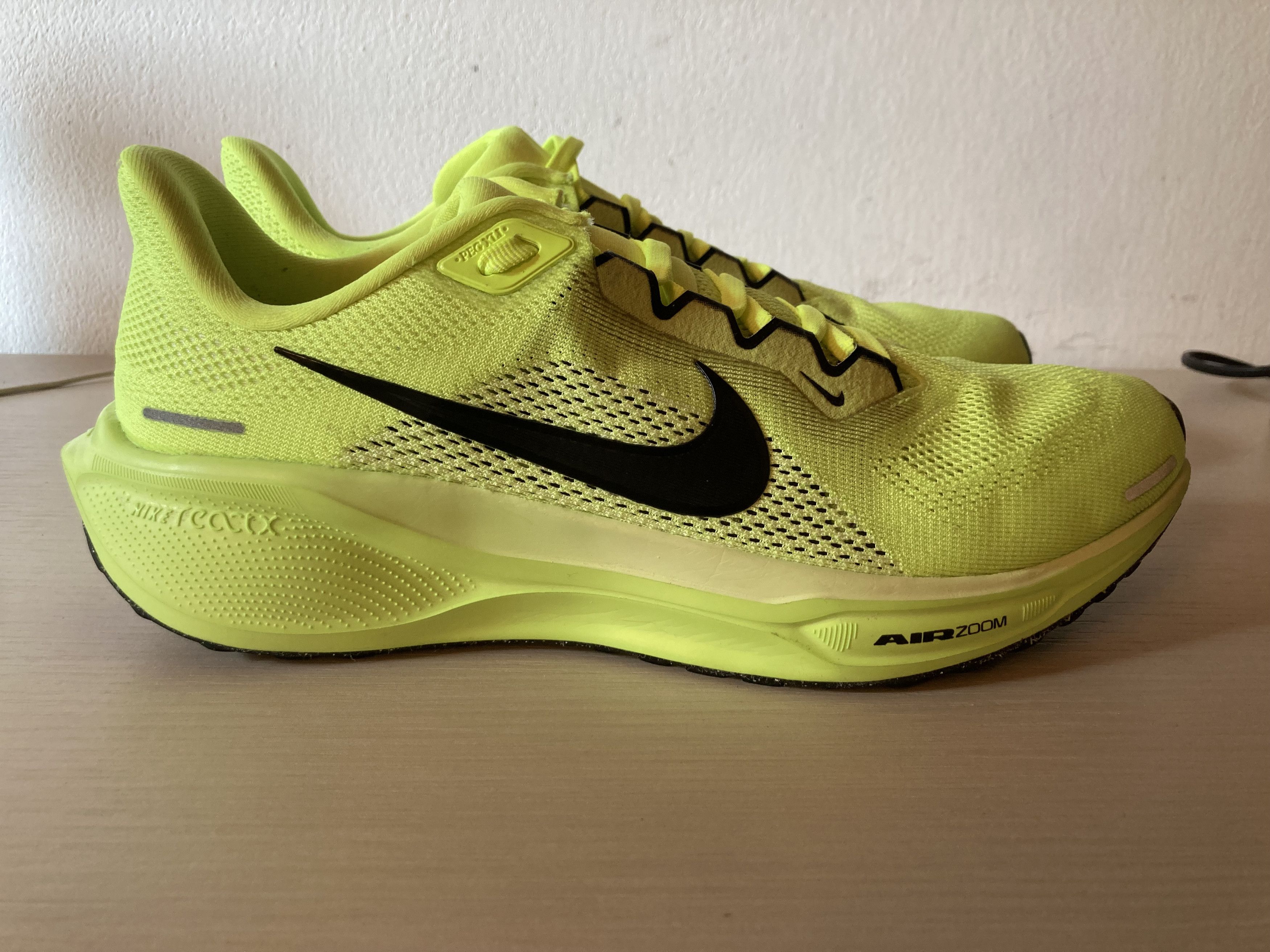 Nike NIKE Air Zoom Pegasus 41 in VOLT - size EU 43 Size US 10 / EU 43 - 1 Thumbnail