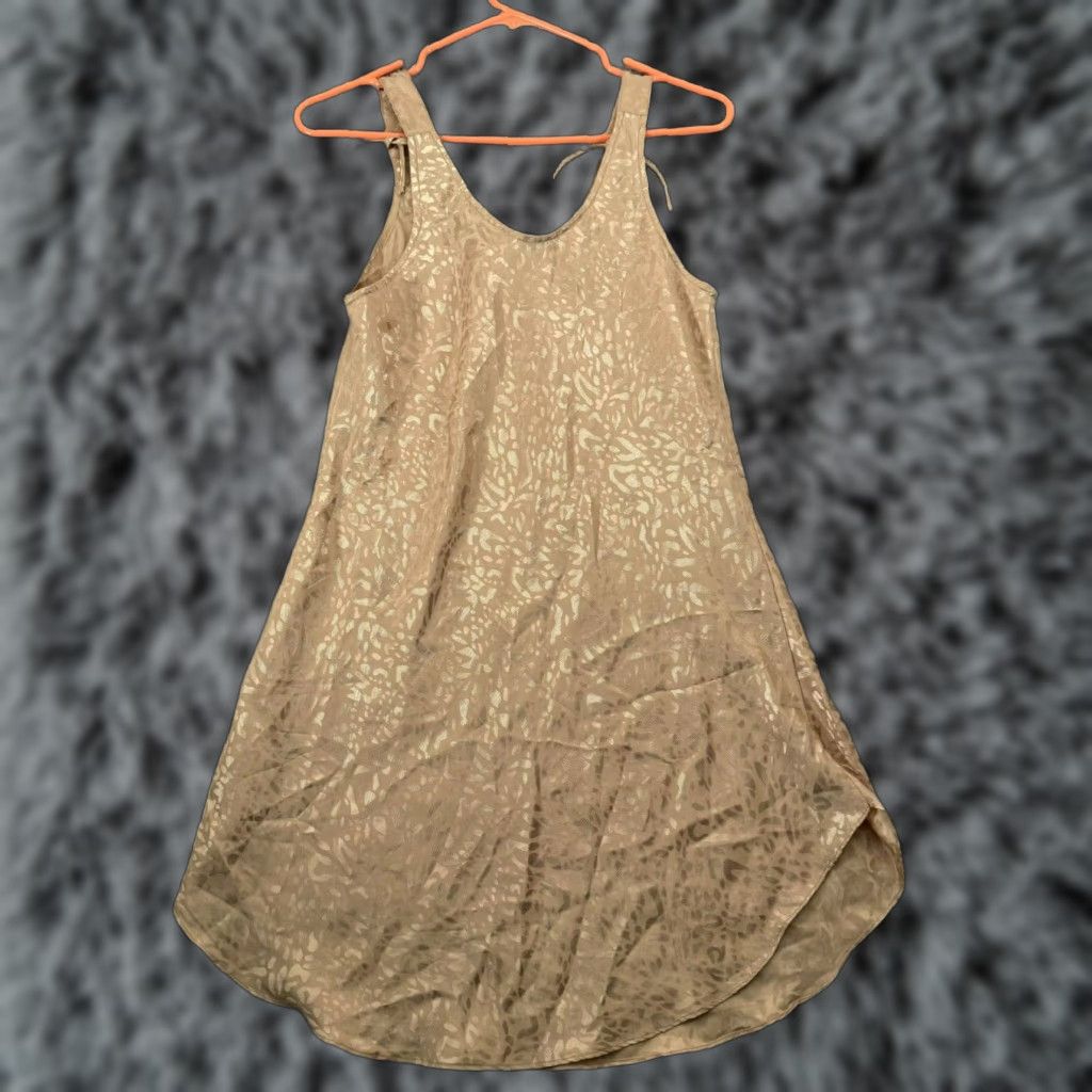 Vintage Cacique Slip Dress Women's S 90s Y2K Beige Scoop Neck Flowy Lingerie Fairycore Romantic Chemise Size S / US 4 / IT 40 - 1 Thumbnail