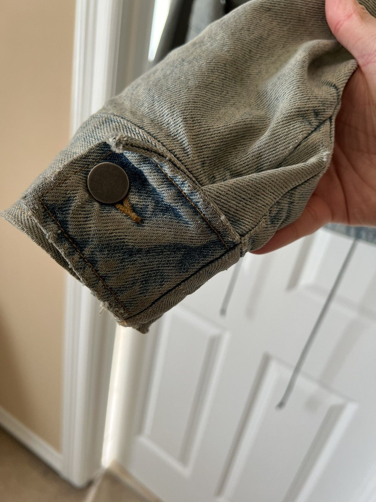 424 424 discover the earth denim jacket Size US L / EU 52-54 / 3 - 8 Thumbnail