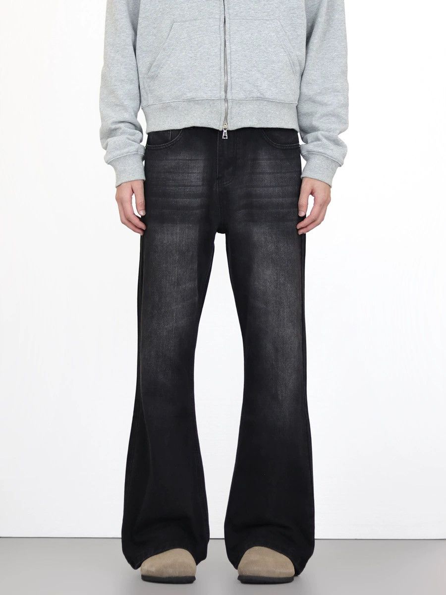 Vintage American retro washed straight Cleanfit flared jeans for men Size US 32 / EU 48 - 1 Thumbnail
