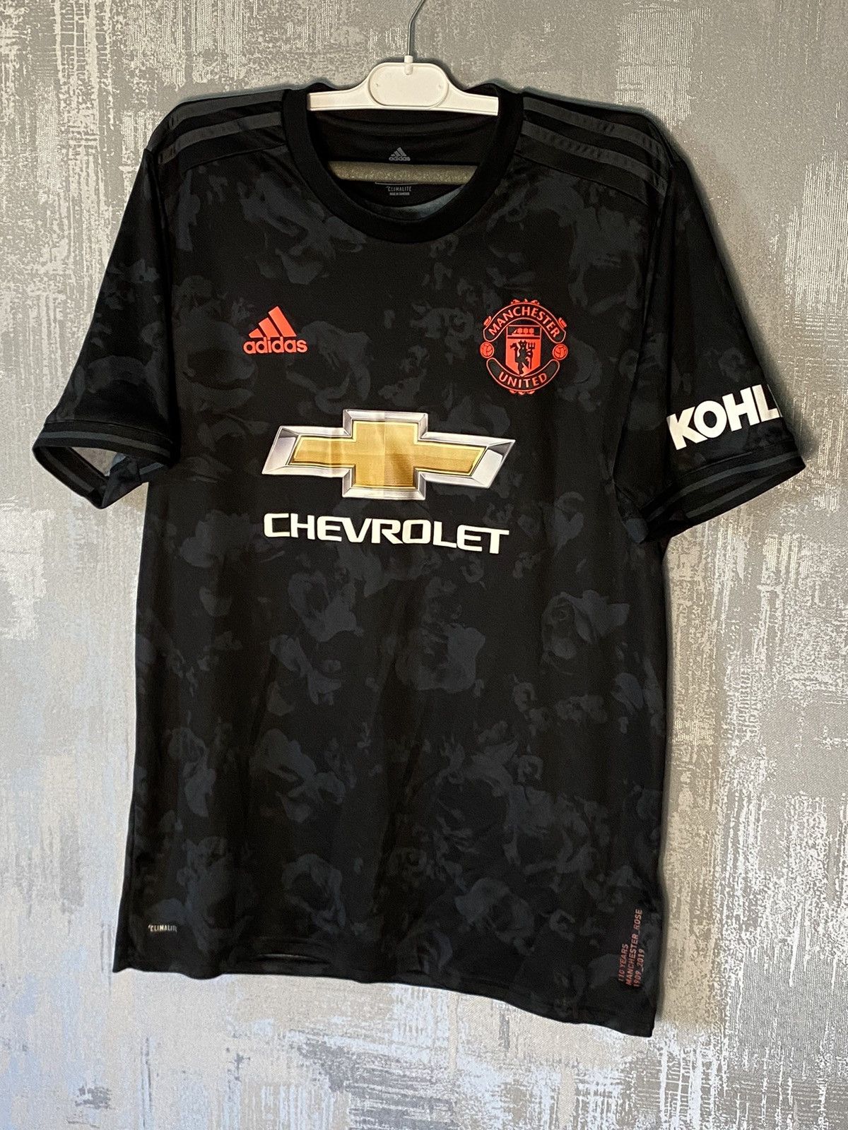 Adidas 2019 Manchester United Adidas Soccer Jersey Chevrolet Size US L / EU 52-54 / 3 - 1 Thumbnail