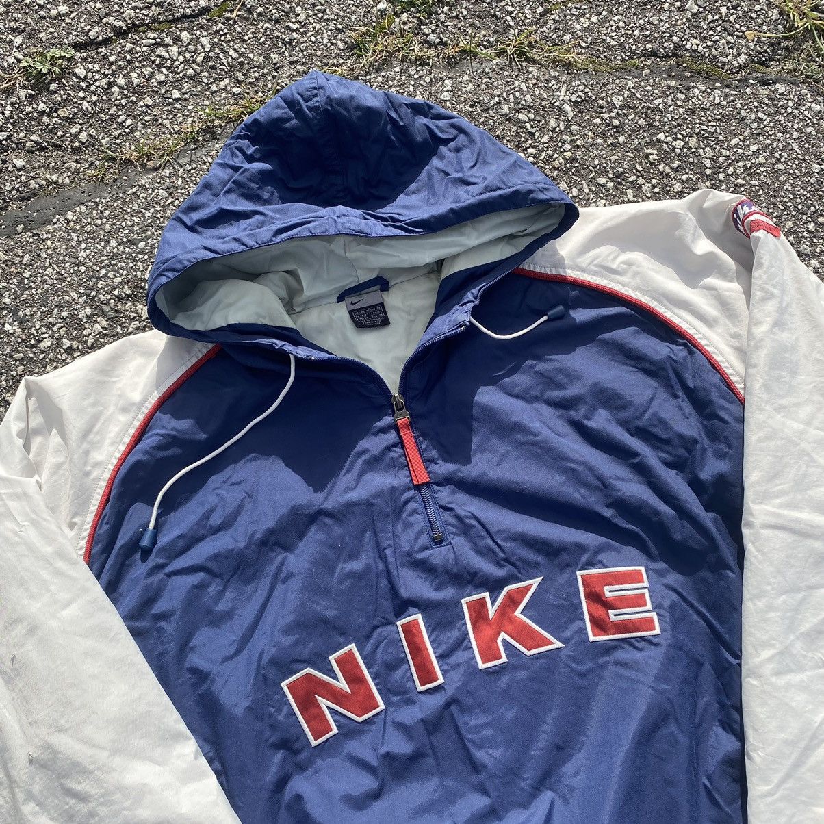 Nike NIKE 90S VINTAGE CENTER LOGO OVERSIZE NYLON JACKET Y2K RARE Size US XL / EU 56 / 4 - 2 Thumbnail