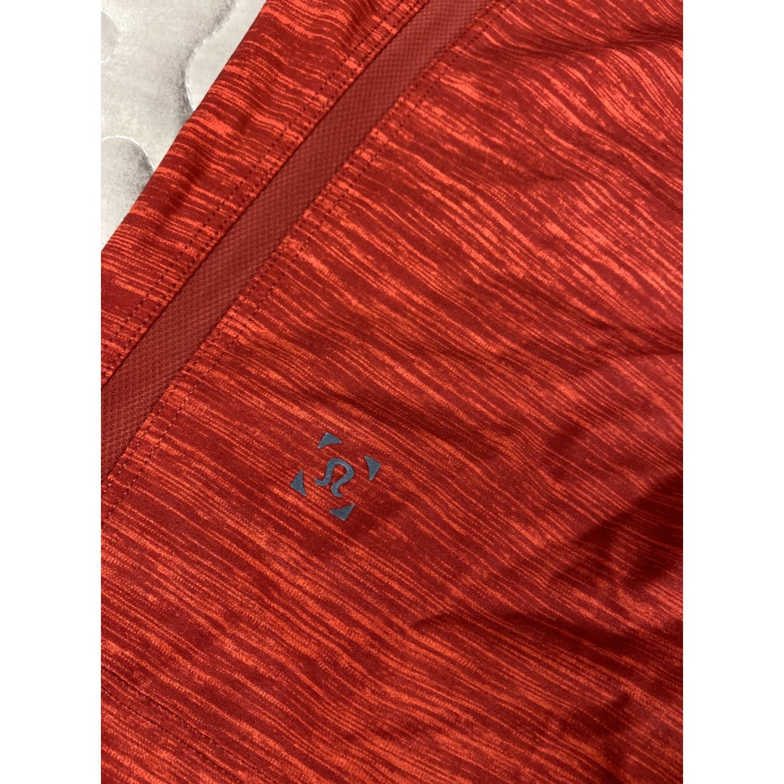 Lululemon Lululemon Mens Athletic Shorts sz M Gym Workout 9" Multicolor Size US 31 - 4 Thumbnail