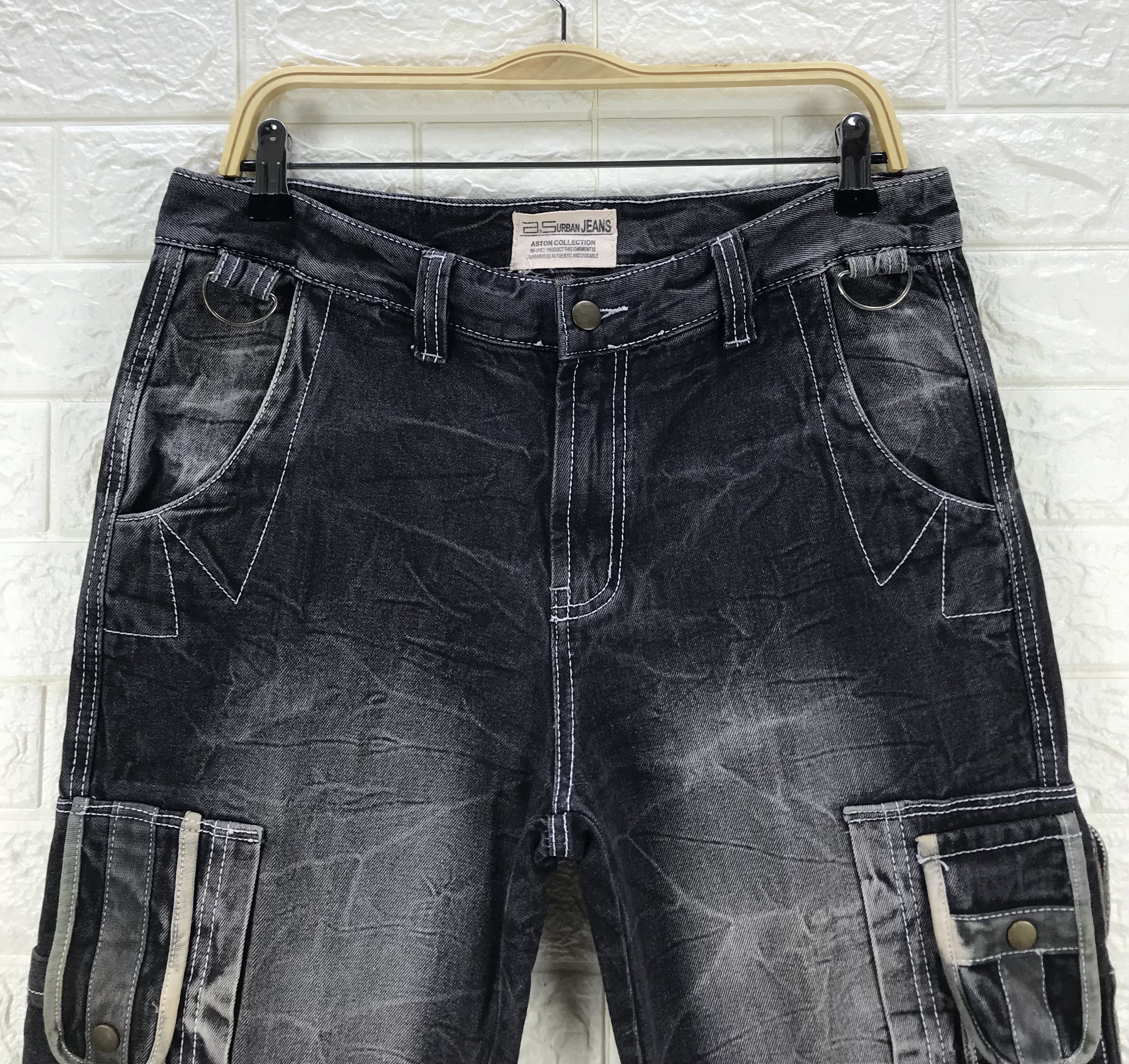 Urban Outfitters Vintage Japanese Urban Seditionaries Faded Black Cargo Jeans Size US 34 / EU 50 - 2 Thumbnail