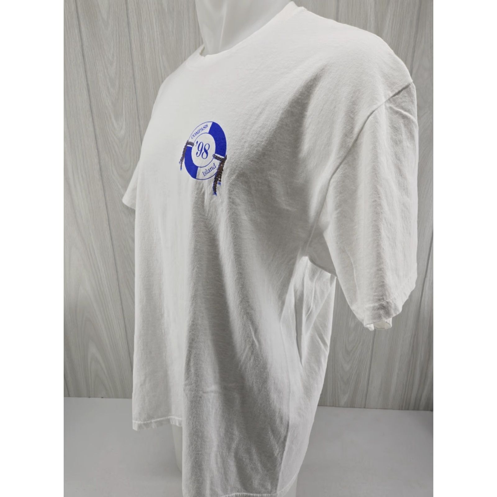 Hanes UAH University of AlabamaHuntsville Compass Island 1998 Men's T-Shirt XL White Size US XL / EU 56 / 4 - 5 Thumbnail