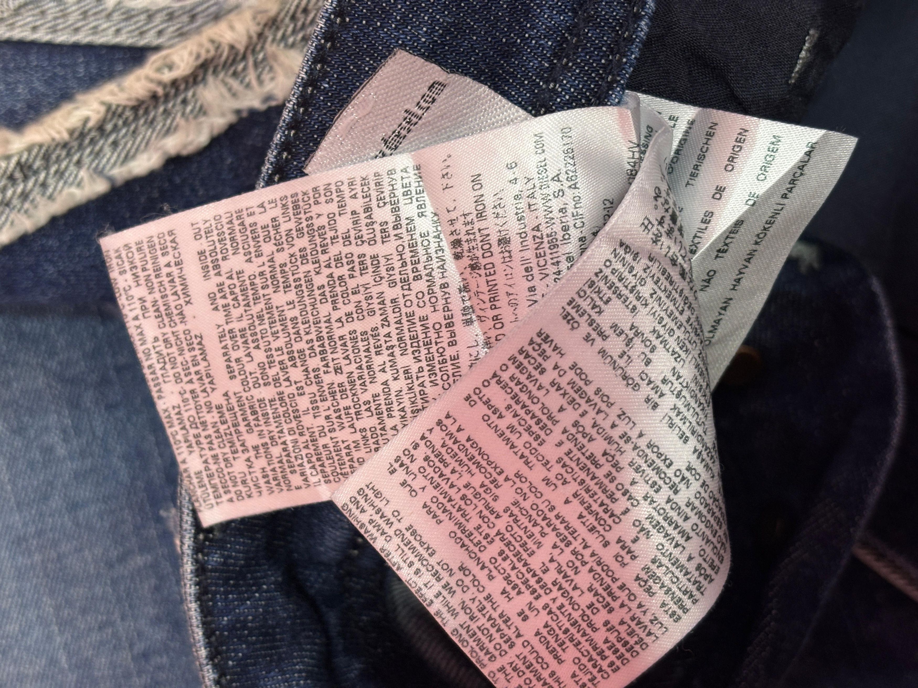Diesel Diesel Frayed seam Jean (runs small) Button front- slim leg Size 27" / US 4 / IT 40 - 11 Thumbnail