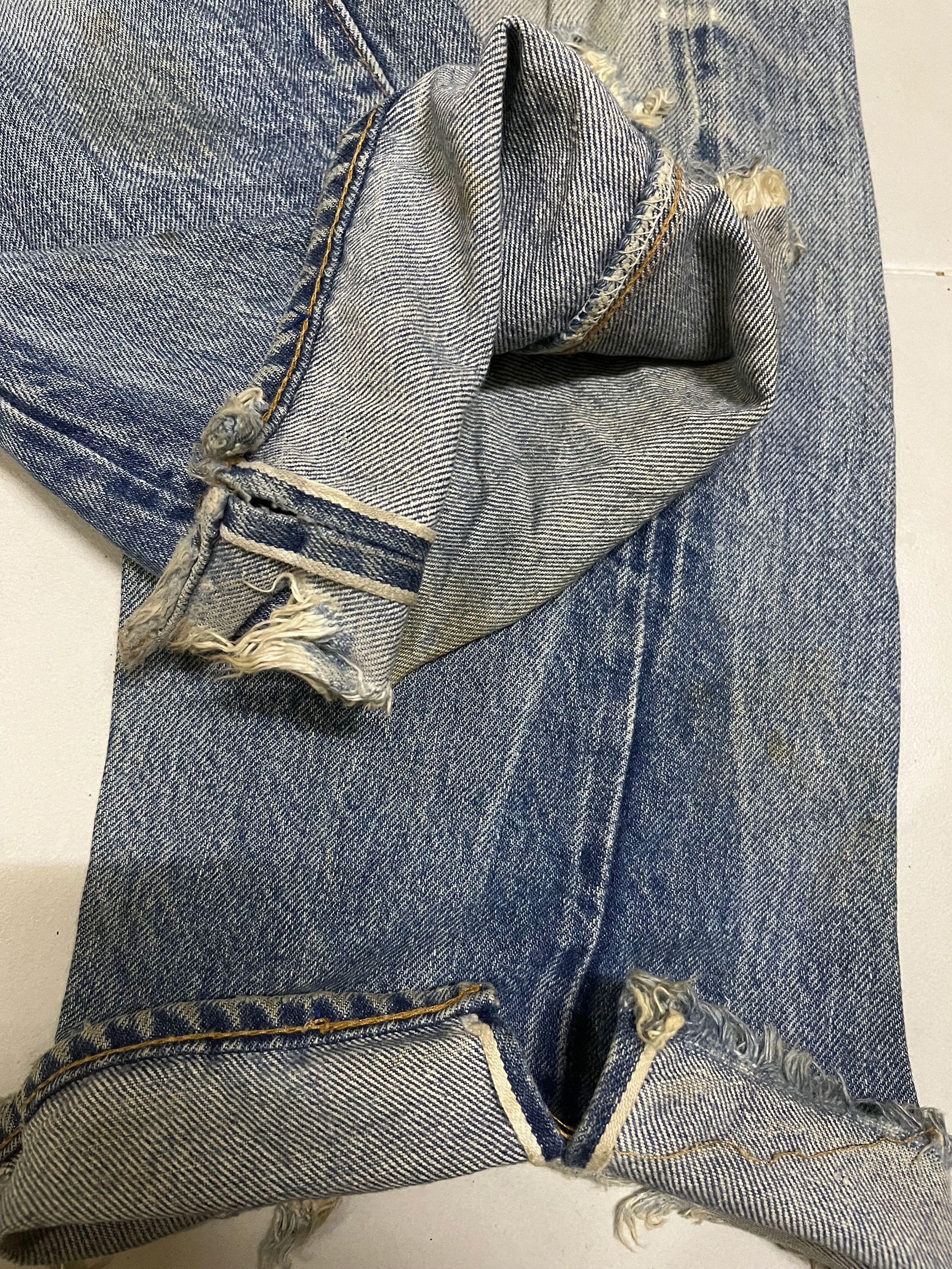 Levi's Vintage Clothing Distressed Vintage Levis 501 Selvedge Size US 28 / EU 44 - 6 Thumbnail