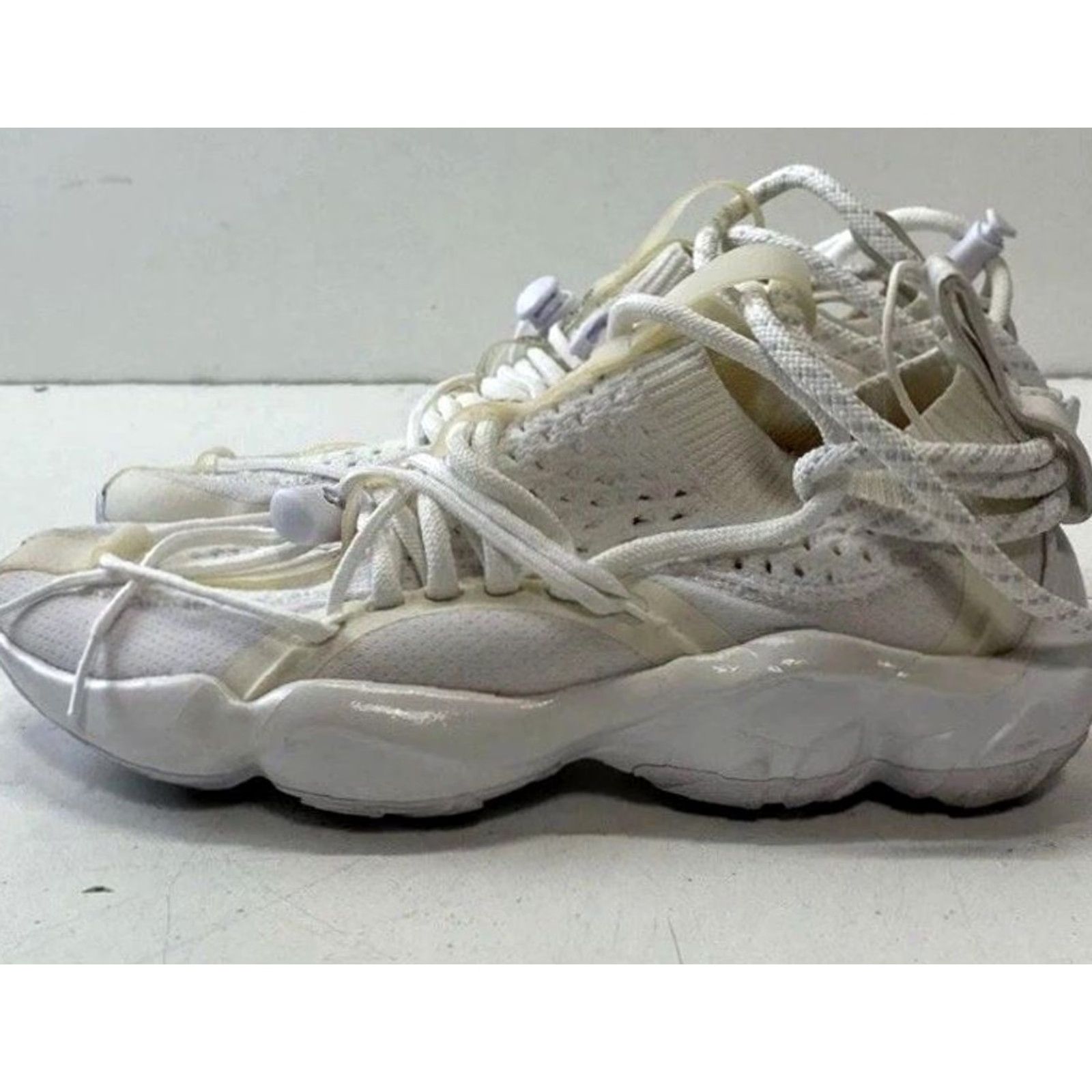 Reebok VINTAGE Womens Reebok Pyer Moss DMX Fusion Experiment Skull Gray Sneakers CN7412 Size 5 White Skull Sneaker Womens Size US 5 / IT 35 - 4 Thumbnail