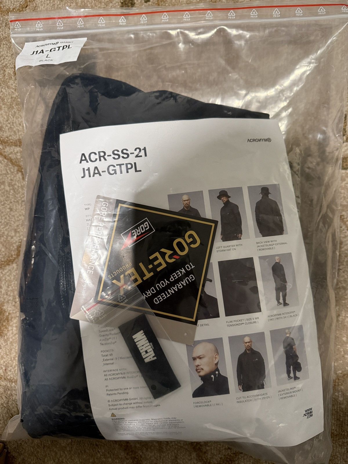 Acronym Acronym J1A-GTPL Size US L / EU 52-54 / 3 - 8 Thumbnail