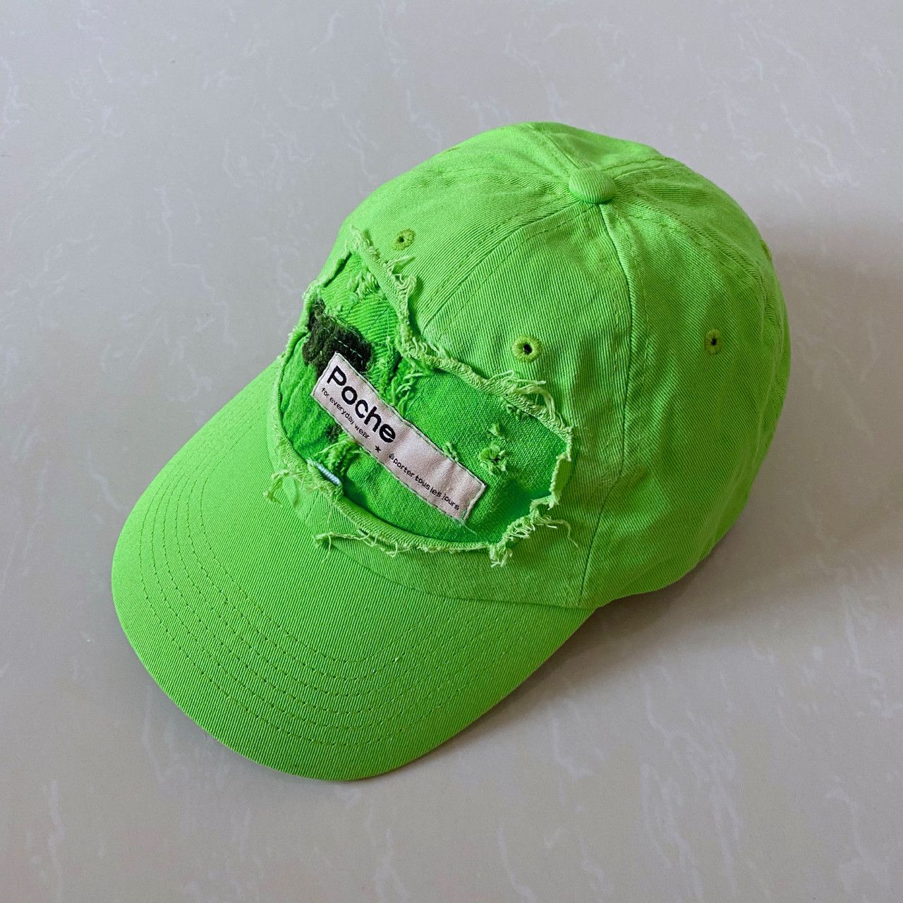 Poche Studio POCHE STUDIO DISTRESSED CAP Size ONE SIZE - 1 Thumbnail