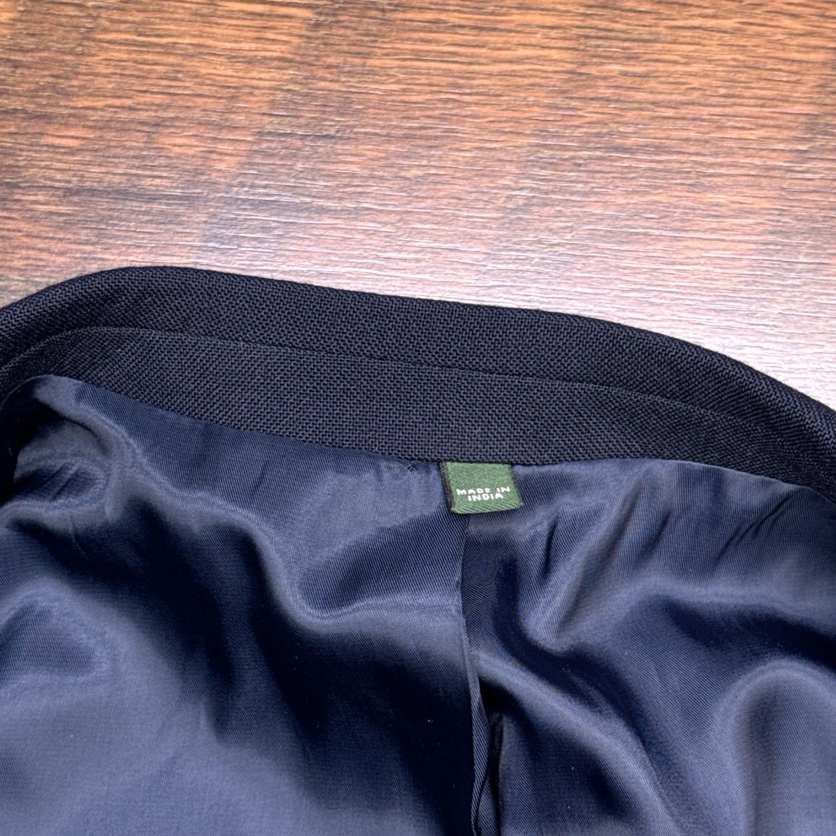 Orvis Orvis Blazer 44R Navy/Blue Three-Button Wool-Blend Sport Coat Jacket Men Regular Notch Lapel Solid Vintage: No Size 44R - 5 Thumbnail