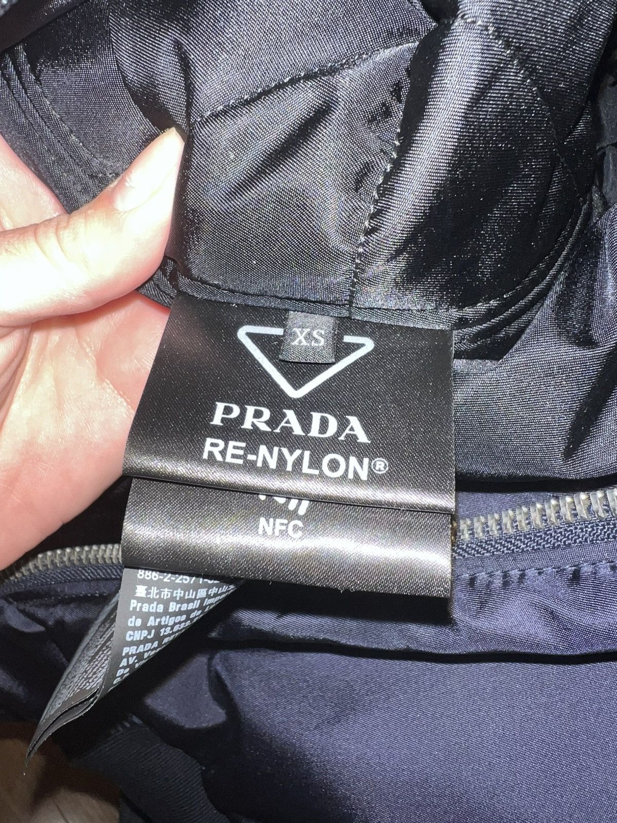 Prada Prada Runway FW22 Feather Re-Nylon Belted Down Jacket Size XS / US 0-2 / IT 36-38 - 11 Thumbnail