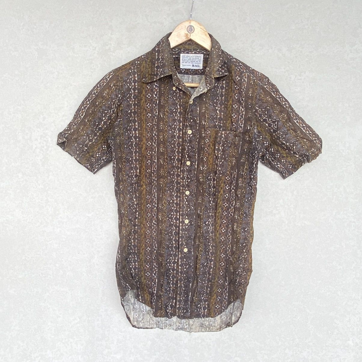 Other Vintage Brown And Cream Paisley Button Up Shirt Size S Size US S / EU 44-46 / 1 - 1 Thumbnail