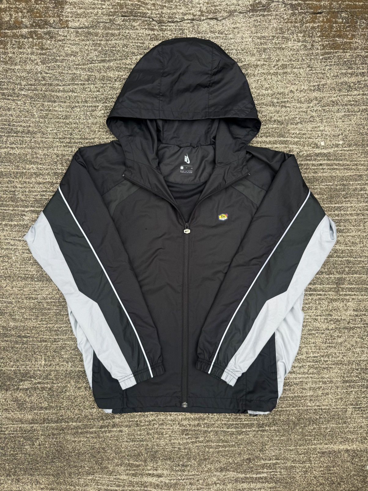Nike Nike tn wind breaker “Tuned Air” Size US S / EU 44-46 / 1 - 1 Thumbnail