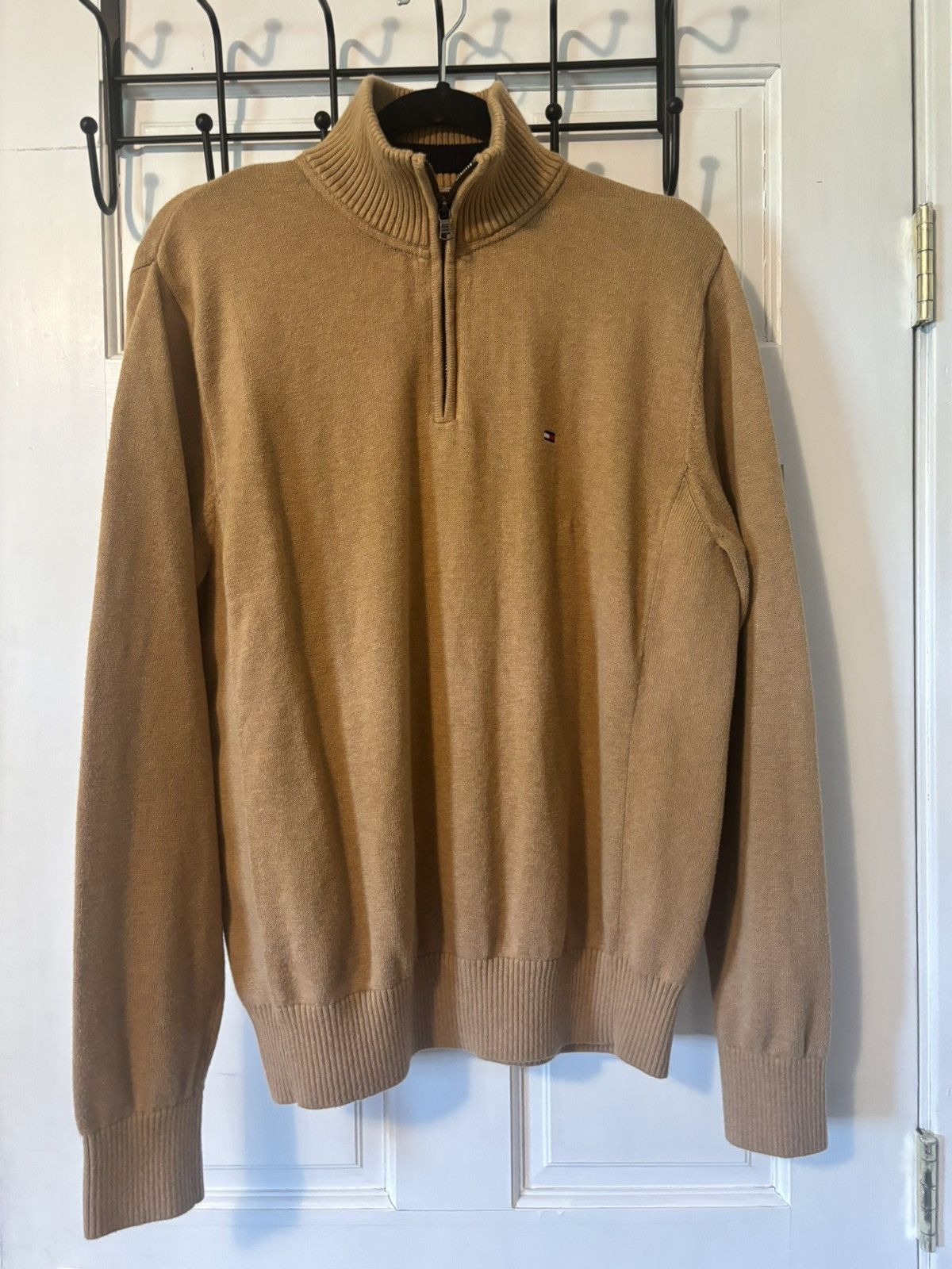 Tommy Hilfiger Vintage Tommy Hilfiger Sweater Old Money Size US L / EU 52-54 / 3 - 1 Thumbnail
