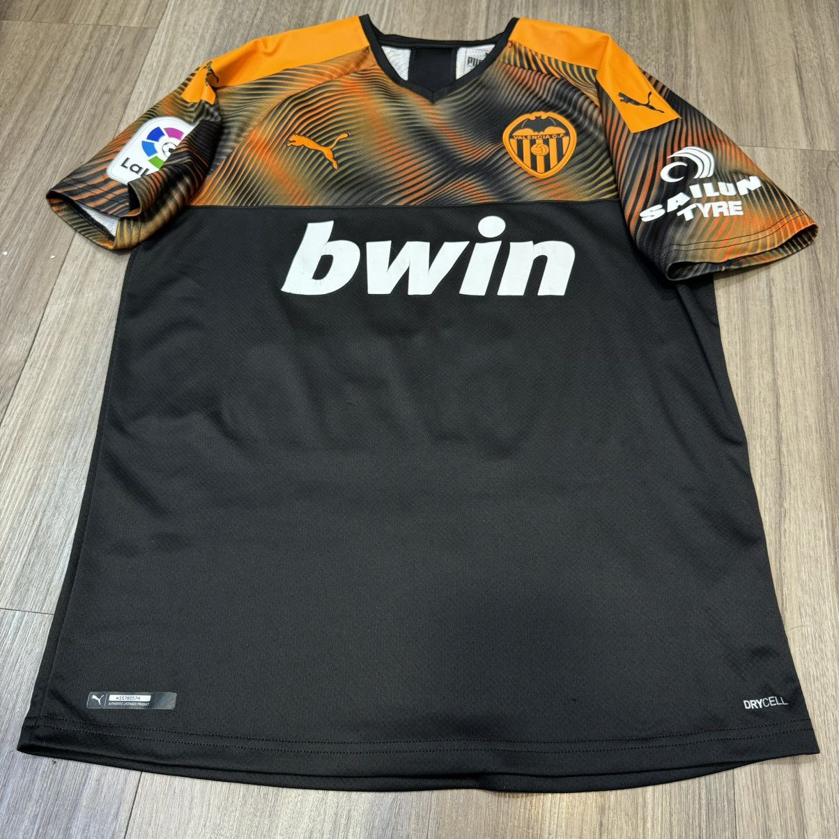 Puma Valencia 19/20 away shirt #10 Parejo Size US M / EU 48-50 / 2 - 1 Thumbnail