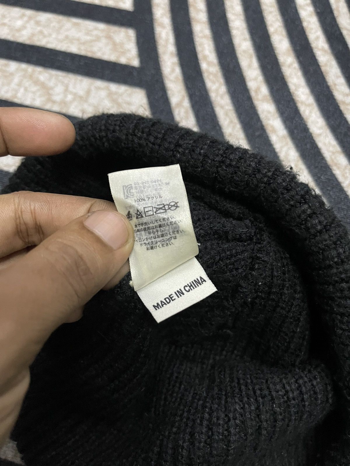 Obey × Shepard Fairey 2000s OBEY STUDDED LOGO BEANIE HAT Size ONE SIZE - 9 Thumbnail