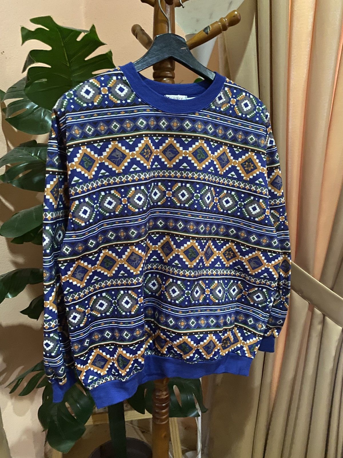 Japanese Brand VINTAGE CECILENE NAVAJO DESIGN SWEATSHIRT Size US L / EU 52-54 / 3 - 3 Thumbnail