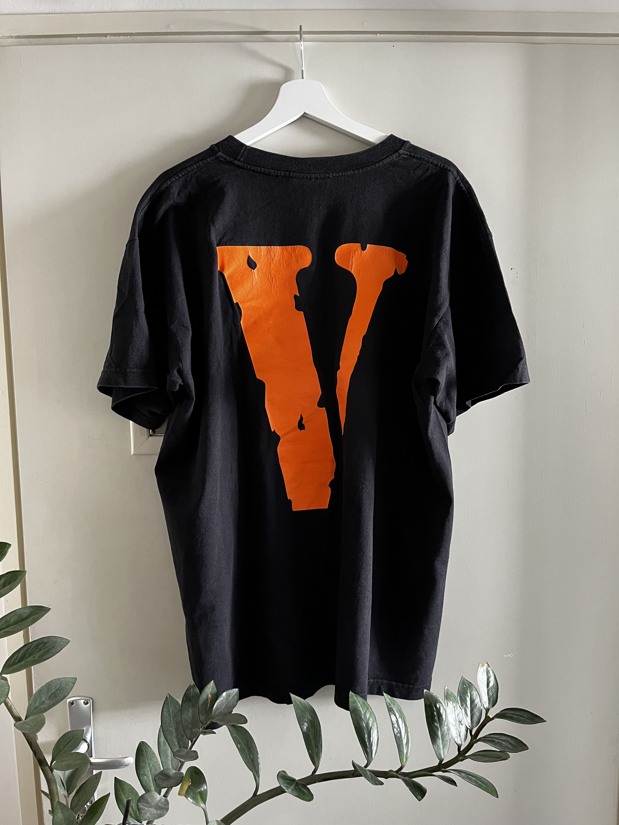 Vlone Vintage Vlone Friends T-Shirt Milano Pop Up 2016 Size US XL / EU 56 / 4 - 4 Thumbnail