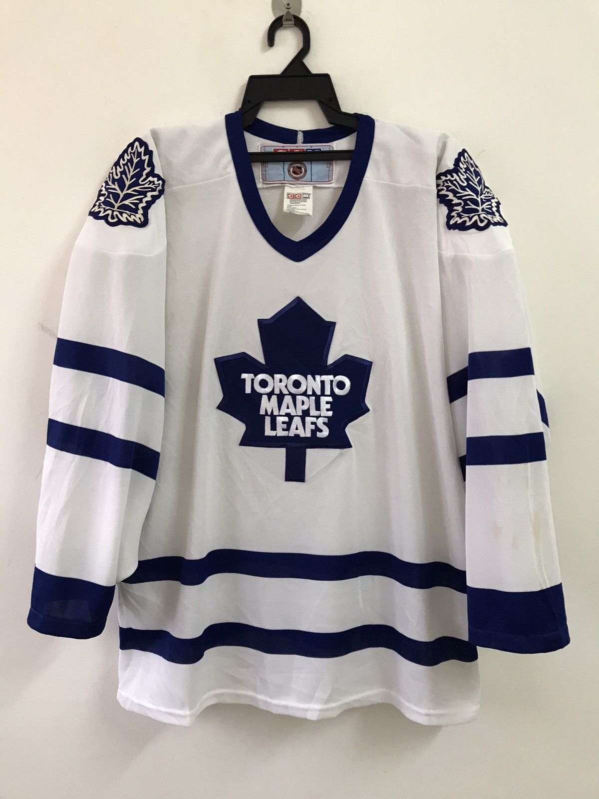 Ccm Rare Ccm 90s Toronto Maple leafs NHL jersey Size Medium Size US M / EU 48-50 / 2 - 2 Thumbnail