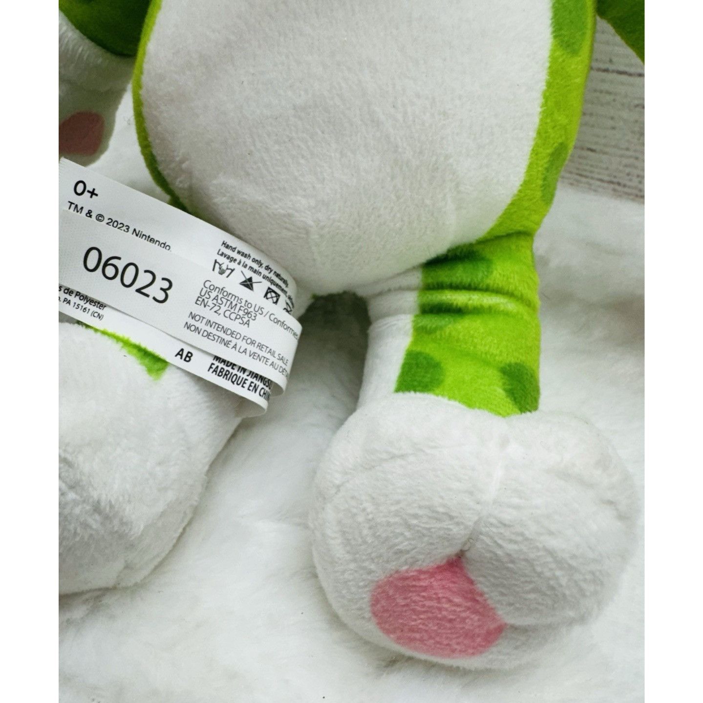 Nintendo SUPER MARIO BROS LUIGI Green Cat Suit Plush 12" Nintendo Stu Size ONE SIZE - 13 Thumbnail